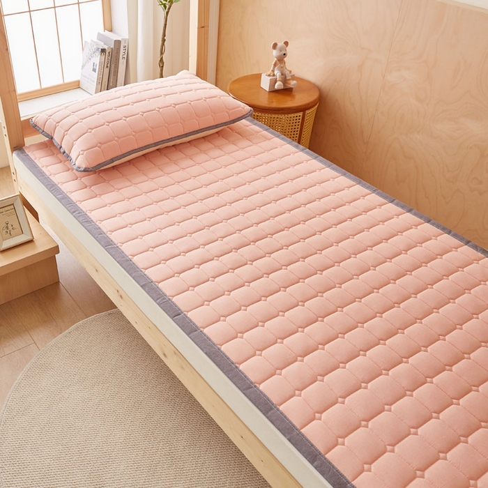 91家纺网 家纺一手货源 找家纺 （总）暖季家纺 2025新款A类水洗棉学生絮叠床护垫