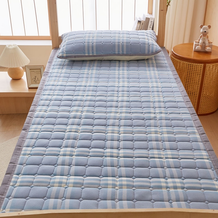 91家纺网 家纺一手货源 找家纺 暖季家纺 2025新款A类水洗棉学生絮叠床护垫 絮叠床护垫-海兰格