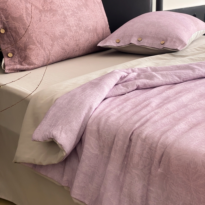 91家纺网 家纺一手货源 找家纺 （总）赫帛 2025新款60支全棉双层纱夏被-鸢尾织物