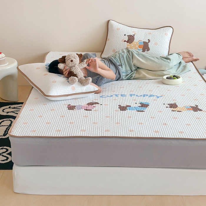 91家纺网 家纺一手货源 找家纺 （总）RYB红黄兰 2025新款ins设计师原创大版小清新超萌卡通冰皮夹棉软凉席