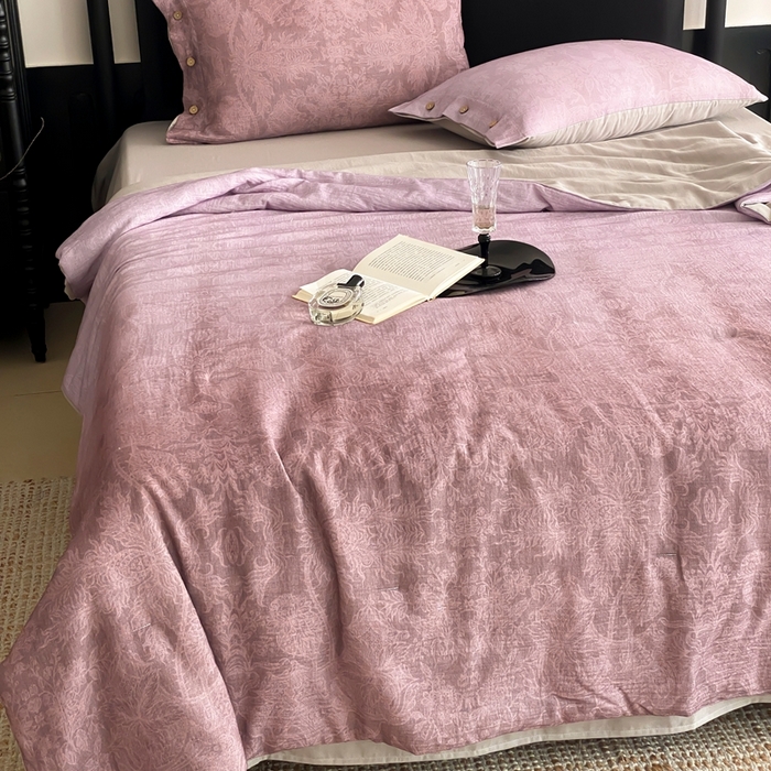 91家纺网 家纺一手货源 找家纺 （总）赫帛 2025新款60支全棉双层纱夏被-鸢尾织物