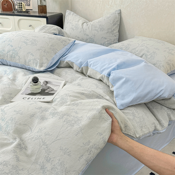 91家纺网 家纺一手货源 找家纺 灰鲸2025新款A类全棉三层纱色织提花系列四件套 初春-蓝