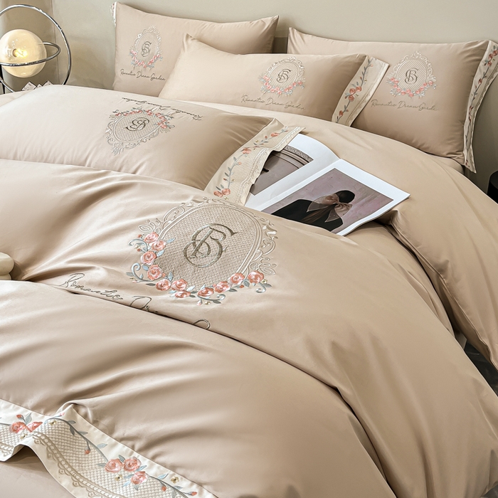 91家纺网 家纺一手货源 找家纺 桃园 2025新款纯棉全棉长绒棉刺绣绣花四件套（高端礼盒）-叶语 叶语-香槟金