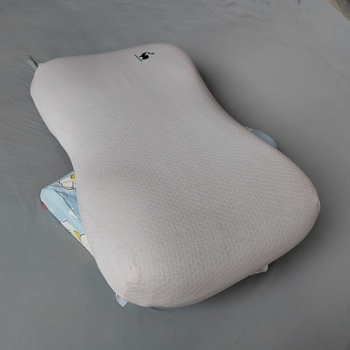 91家纺网 家纺一手货源 找家纺 （总）芯丝路枕业 2025新款异形学生护颈健康枕