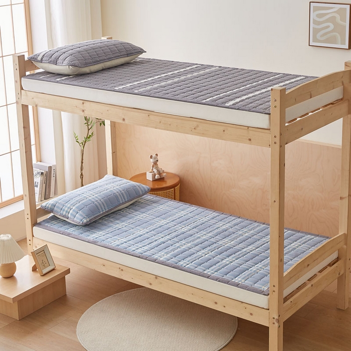 91家纺网 家纺一手货源 找家纺 暖季家纺 2025新款A类水洗棉学生絮叠床护垫 絮叠床护垫-海兰格