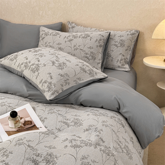 91家纺网 家纺一手货源 找家纺 灰鲸2025新款A类全棉三层纱色织提花系列四件套 初春-灰