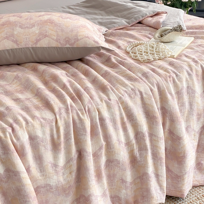 91家纺网 家纺一手货源 找家纺 （总）赫帛 2025新款60支全棉双层纱夏被-云岫霓裳