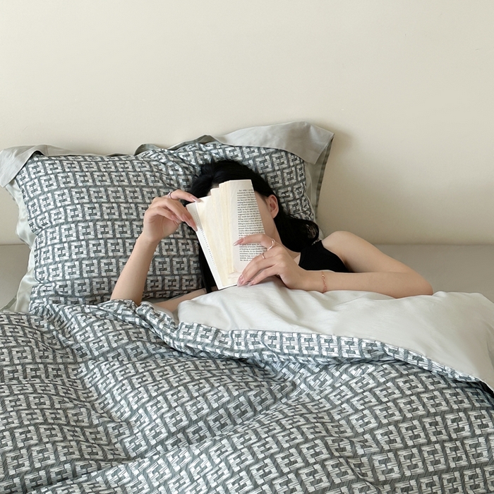 91家纺网 家纺一手货源 找家纺 （总）赫帛 2025新款60s数码印花天丝棉四件套-字母F