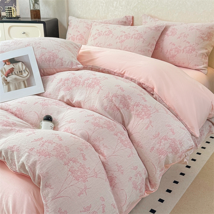 91家纺网 家纺一手货源 找家纺 灰鲸2025新款A类全棉三层纱色织提花系列四件套 初春-粉