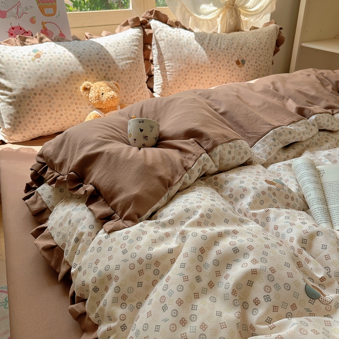 91家纺网 家纺一手货源 找家纺 韩巢家纺 2025新款针织双层纱花边款被套直播热销款四件套学生宿舍床单三件套-（提供卖家秀）四叶草