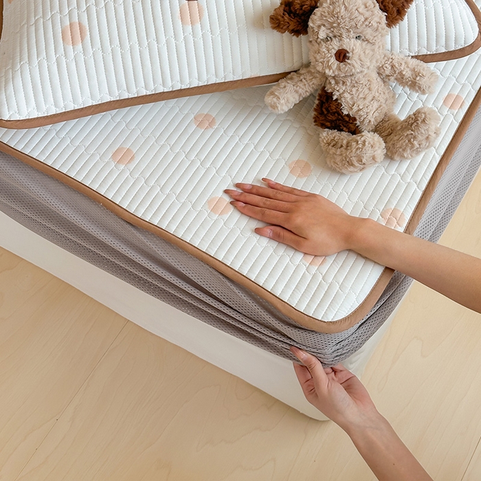 91家纺网 家纺一手货源 找家纺 （总）RYB红黄兰 2025新款ins设计师原创大版小清新超萌卡通冰皮夹棉软凉席