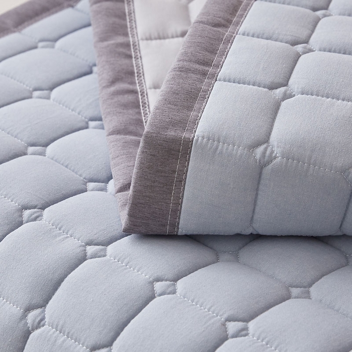 91家纺网 家纺一手货源 找家纺 暖季家纺 2025新款A类水洗棉学生絮叠床护垫 絮叠床护垫-浅灰