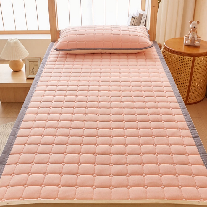 91家纺网 家纺一手货源 找家纺 （总）暖季家纺 2025新款A类水洗棉学生絮叠床护垫