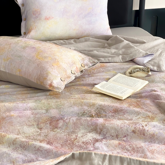 91家纺网 家纺一手货源 找家纺 （总）赫帛 2025新款60支全棉双层纱夏被-暮霭琉璃