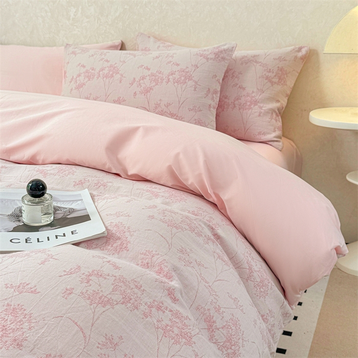 91家纺网 家纺一手货源 找家纺 灰鲸2025新款A类全棉三层纱色织提花系列四件套 初春-粉