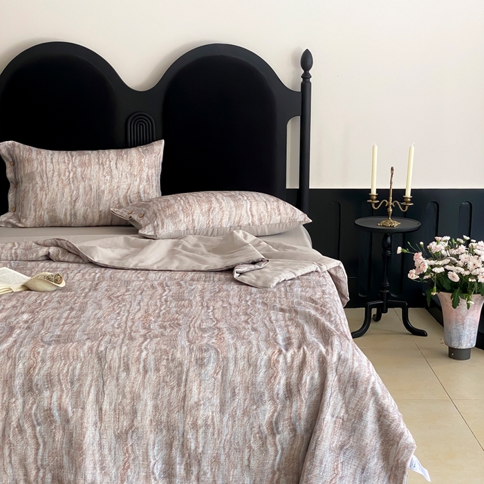 91家纺网 家纺一手货源 找家纺 （总）赫帛 2025新款60支全棉双层纱夏被-云屿沁棕