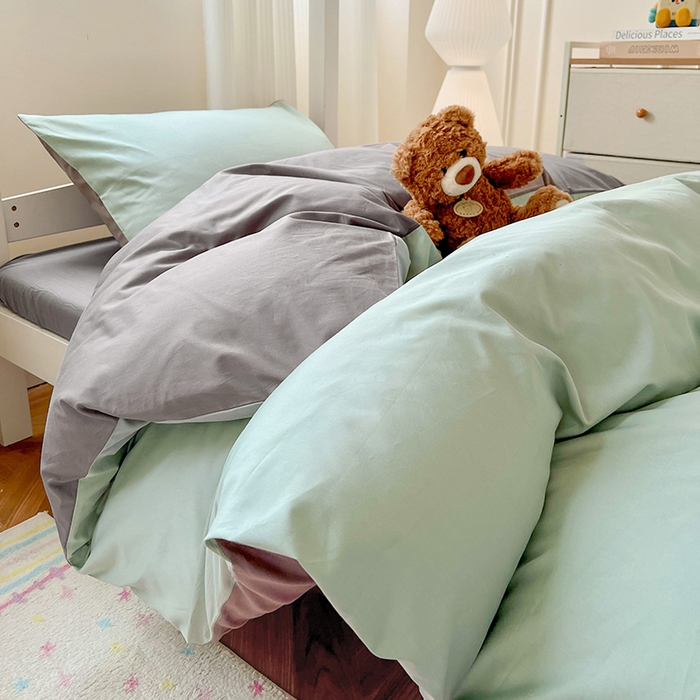 91家纺网 家纺一手货源 找家纺 泽西家纺 2025新款A类加密全棉40支13376简约风宿舍双拼纯色纯棉学生三件套 豆绿+高级灰