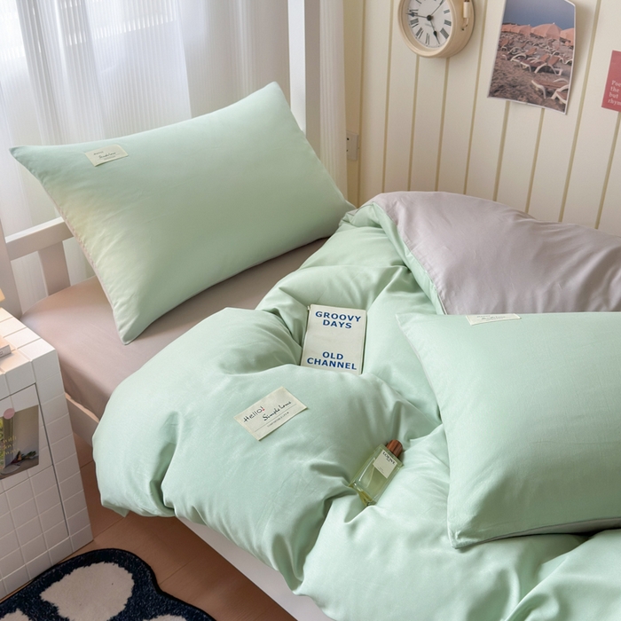 91家纺网 家纺一手货源 找家纺 曼之夏 2025新款全棉拼色纯色宿舍学生三件套 浅绿+米灰