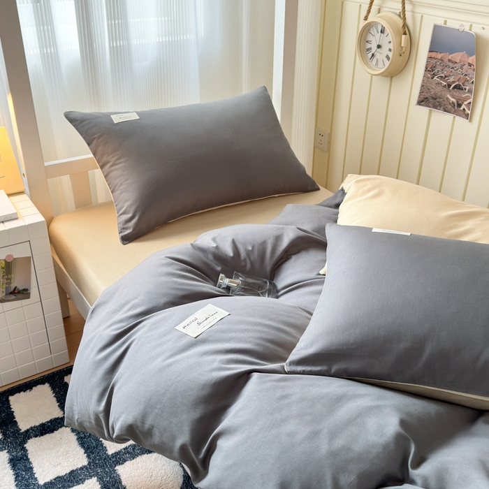 91家纺网 家纺一手货源 找家纺 曼之夏 2025新款全棉拼色纯色宿舍学生三件套 高级灰+浅驼