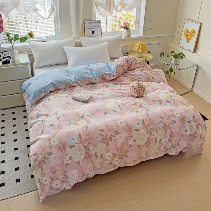 91家纺网 家纺一手货源 找家纺 依庭 2025春夏新款12868全棉纯棉印花卡通系列单被套 被套单件 萌心小熊