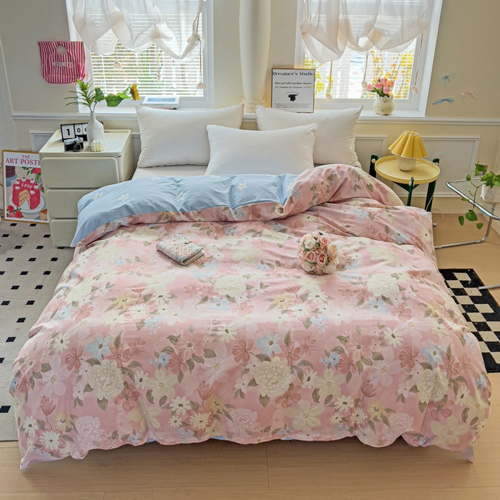 91家纺网 家纺一手货源 找家纺 依庭 2025春夏新款12868全棉纯棉印花卡通系列单被套 被套单件 萌心小熊