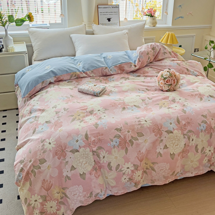 91家纺网 家纺一手货源 找家纺 依庭 2025春夏新款12868全棉纯棉印花卡通系列单被套 被套单件 萌心小熊