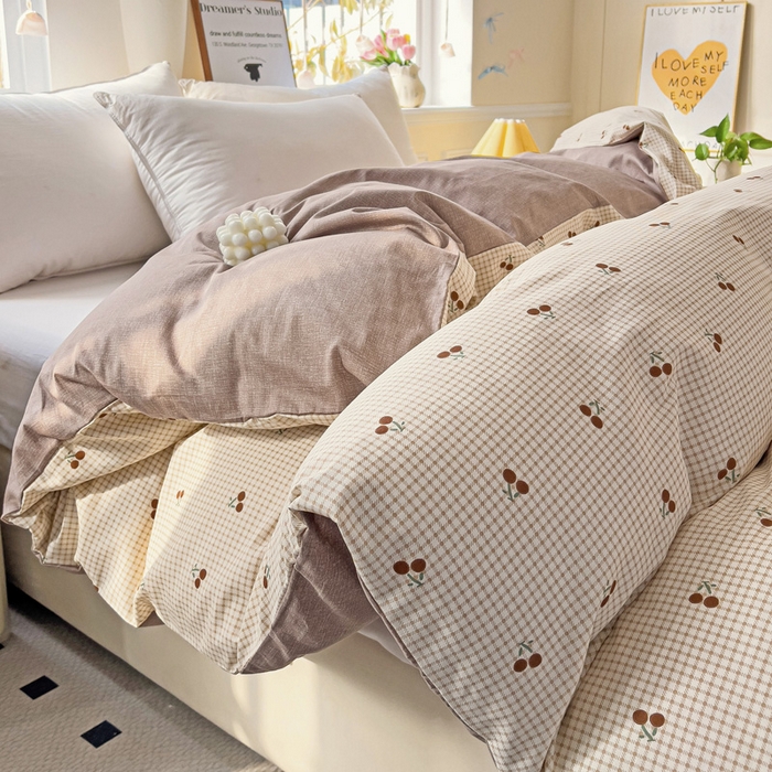 91家纺网 家纺一手货源 找家纺 依庭 2025春夏新款12868全棉纯棉印花卡通系列单被套 被套单件 糖果影院