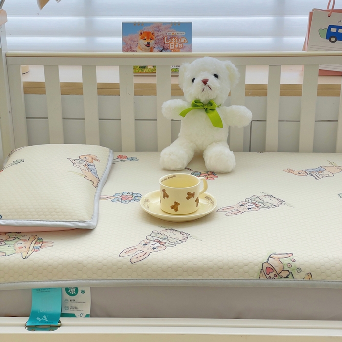 91家纺网 家纺一手货源 找家纺 （总）小叮当家纺仓储工厂店 （提供买家秀 爆款花型 不断货）2025新款冰豆豆儿童卡通凉席床笠