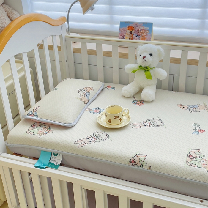 91家纺网 家纺一手货源 找家纺 （总）小叮当家纺仓储工厂店 （提供买家秀 爆款花型 不断货）2025新款冰豆豆儿童卡通凉席床笠