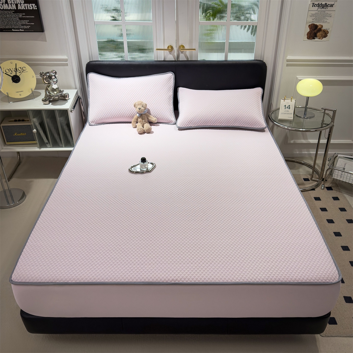 91家纺网 家纺一手货源 找家纺 乐家欣 2025新款A类5A抗菌级针织豆豆床笠系列 豆豆床笠-蜜桃粉