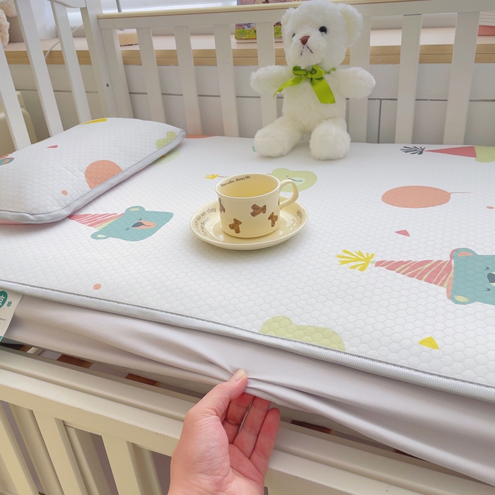 91家纺网 家纺一手货源 找家纺 （总）小叮当家纺仓储工厂店 （提供买家秀 爆款花型 不断货）2025新款冰豆豆儿童卡通凉席床笠