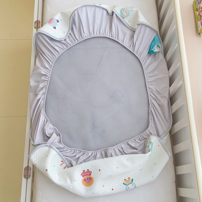 91家纺网 家纺一手货源 找家纺 小叮当家纺仓储工厂店 （提供买家秀 爆款花型 不断货）2025新款冰豆豆儿童卡通凉席床笠 波点小熊