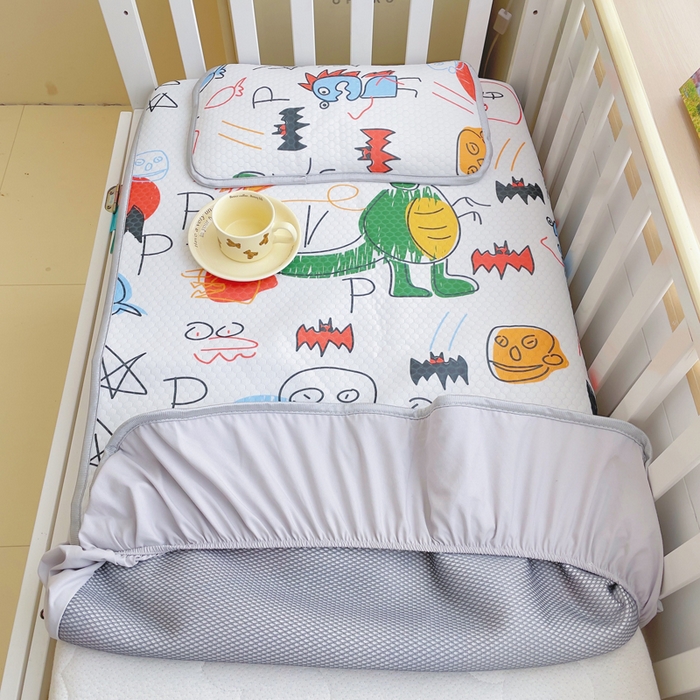 91家纺网 家纺一手货源 找家纺 小叮当家纺仓储工厂店 （提供买家秀 爆款花型 不断货）2025新款冰豆豆儿童卡通凉席床笠 恐龙