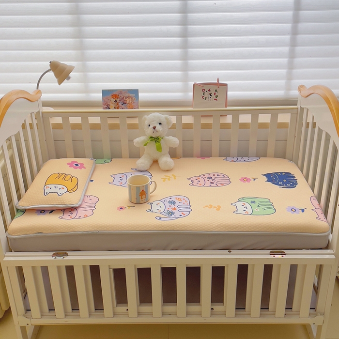 91家纺网 家纺一手货源 找家纺 小叮当家纺仓储工厂店 （提供买家秀 爆款花型 不断货）2025新款冰豆豆儿童卡通凉席床笠 小猫