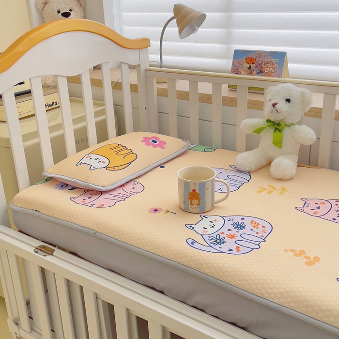 91家纺网 家纺一手货源 找家纺 小叮当家纺仓储工厂店 （提供买家秀 爆款花型 不断货）2025新款冰豆豆儿童卡通凉席床笠 小猫