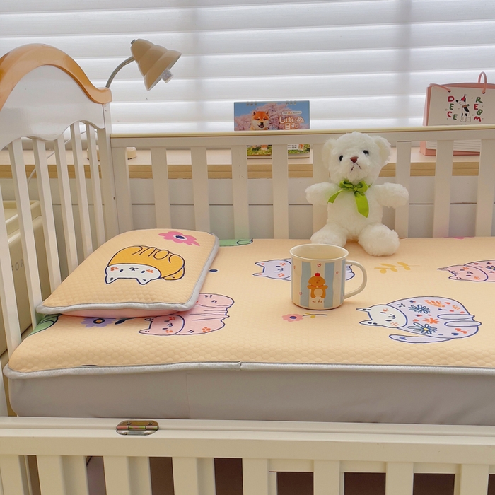 91家纺网 家纺一手货源 找家纺 小叮当家纺仓储工厂店 （提供买家秀 爆款花型 不断货）2025新款冰豆豆儿童卡通凉席床笠 小猫