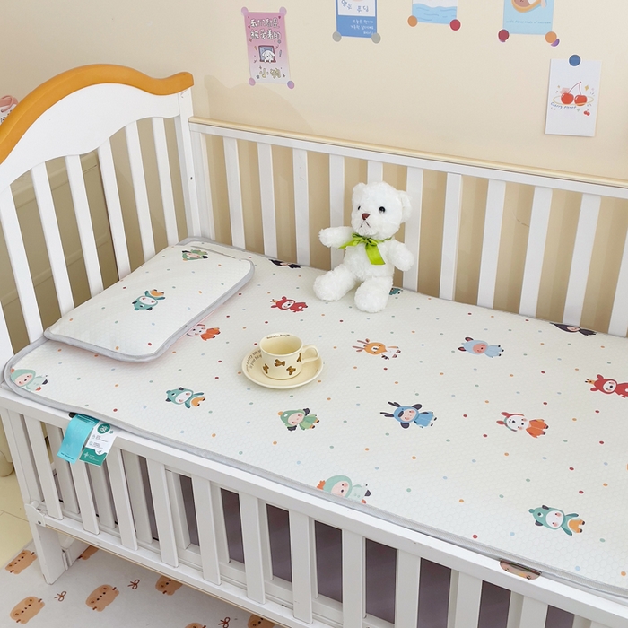 91家纺网 家纺一手货源 找家纺 小叮当家纺仓储工厂店 （提供买家秀 爆款花型 不断货）2025新款冰豆豆儿童卡通凉席床席 波点小熊