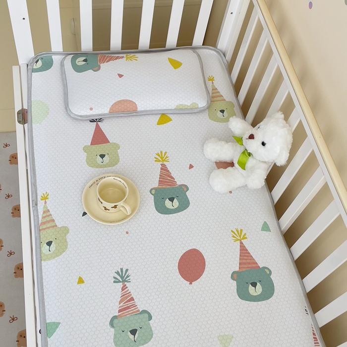 小叮当家纺仓储工厂店 （提供买家秀 爆款花型 不断货）2025新款冰豆豆儿童卡通凉席床席 菠萝小熊