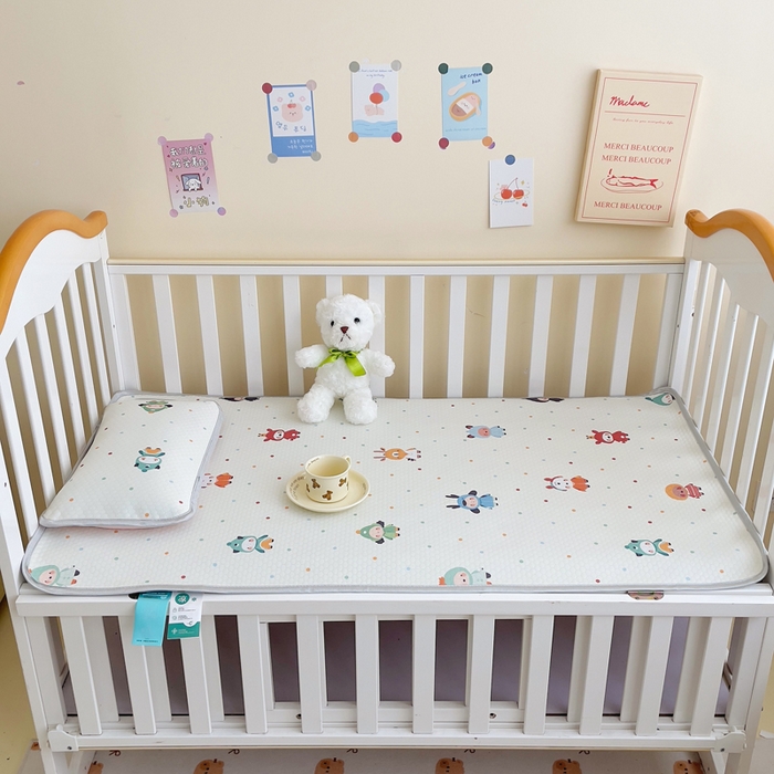 91家纺网 家纺一手货源 找家纺 小叮当家纺仓储工厂店 （提供买家秀 爆款花型 不断货）2025新款冰豆豆儿童卡通凉席床席 波点小熊