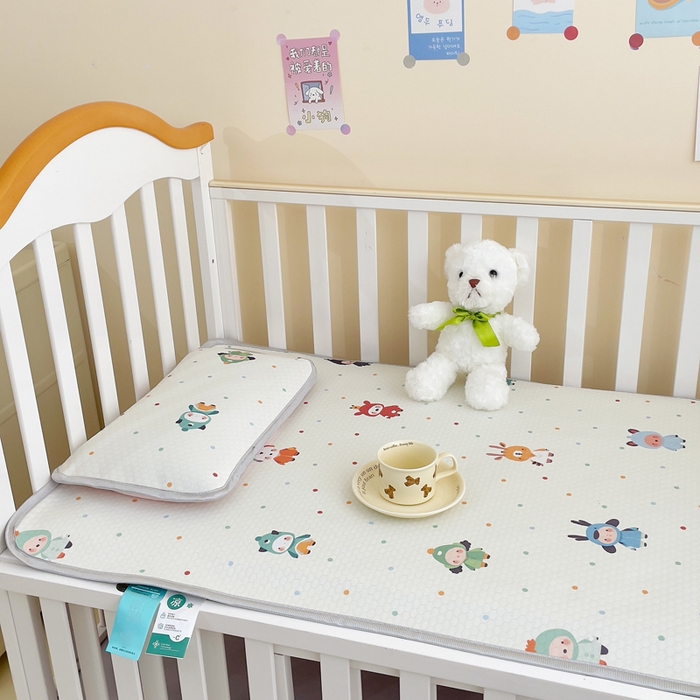 91家纺网 家纺一手货源 找家纺 小叮当家纺仓储工厂店 （提供买家秀 爆款花型 不断货）2025新款冰豆豆儿童卡通凉席床席 波点小熊