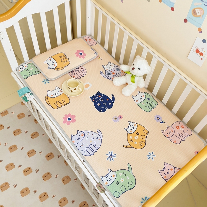 91家纺网 家纺一手货源 找家纺 小叮当家纺仓储工厂店 （提供买家秀 爆款花型 不断货）2025新款冰豆豆儿童卡通凉席床席 小猫