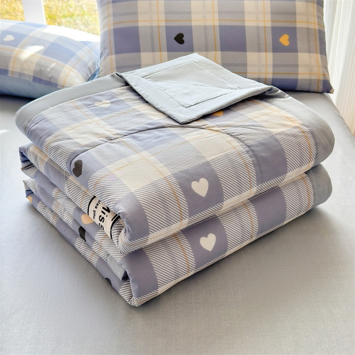 91家纺网 家纺一手货源 找家纺 蓝雀翎 2025新款全棉印花新疆棉花夏被 爱达拉