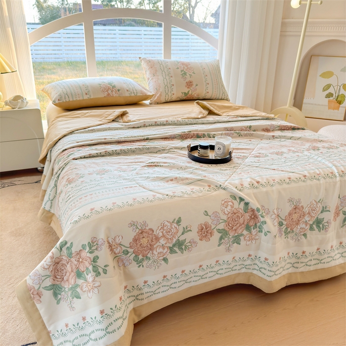 91家纺网 家纺一手货源 找家纺 蓝雀翎 2025新款全棉印花新疆棉花夏被 恋薇