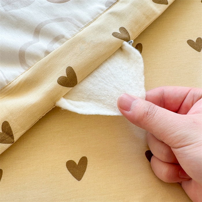 91家纺网 家纺一手货源 找家纺 蓝雀翎 2025新款全棉印花新疆棉花夏被 快乐童伴