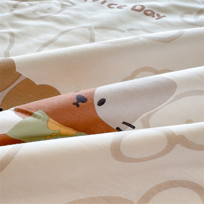 91家纺网 家纺一手货源 找家纺 蓝雀翎 2025新款全棉印花新疆棉花夏被 快乐童伴