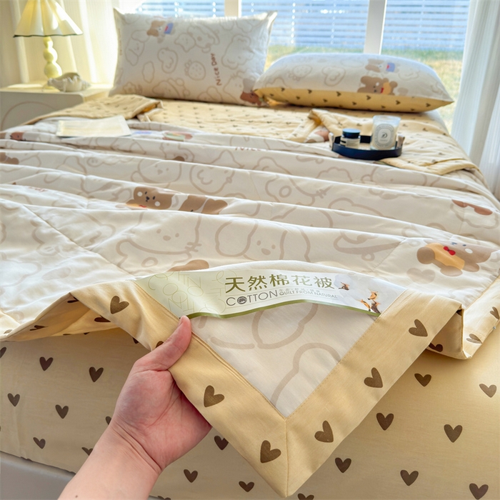 91家纺网 家纺一手货源 找家纺 蓝雀翎 2025新款全棉印花新疆棉花夏被 快乐童伴