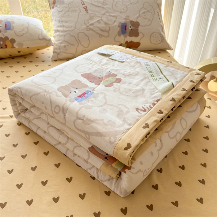 91家纺网 家纺一手货源 找家纺 蓝雀翎 2025新款全棉印花新疆棉花夏被 快乐童伴