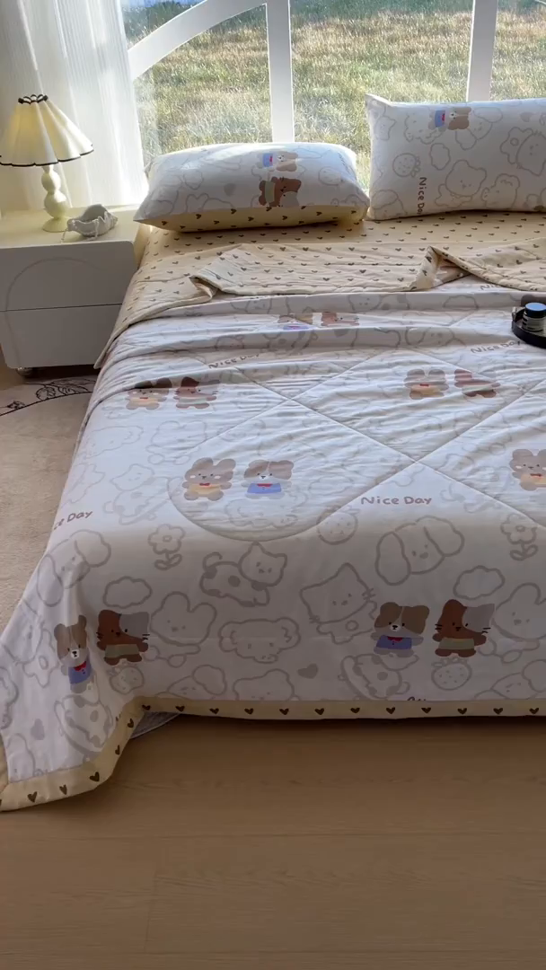 91家纺网 家纺一手货源 找家纺 蓝雀翎 2025新款全棉印花新疆棉花夏被 快乐童伴