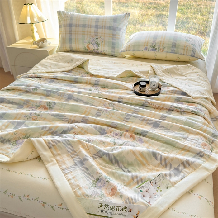 91家纺网 家纺一手货源 找家纺 蓝雀翎 2025新款全棉印花新疆棉花夏被 浪漫花香