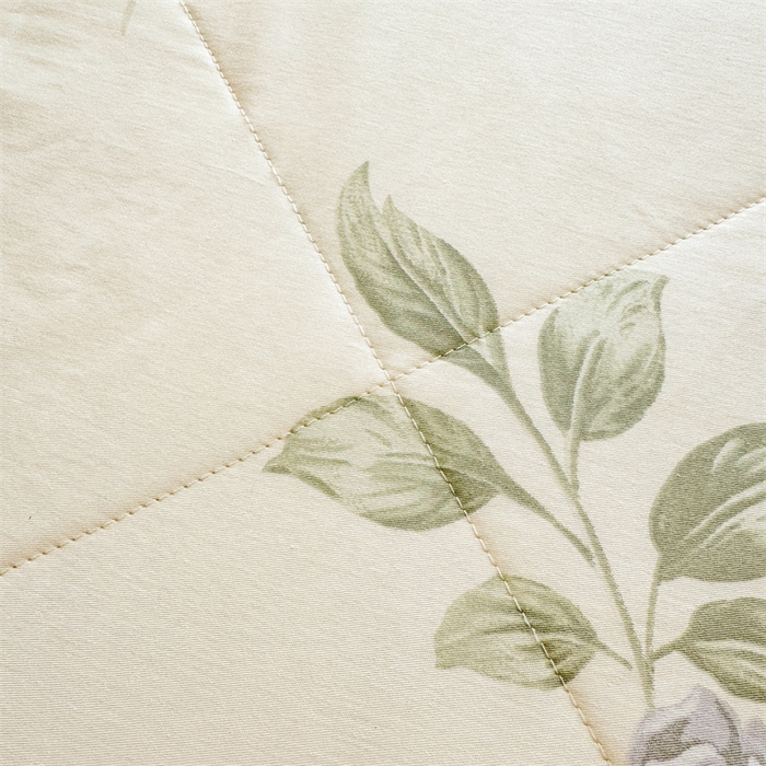 91家纺网 家纺一手货源 找家纺 蓝雀翎 2025新款全棉印花新疆棉花夏被 漫日之夏